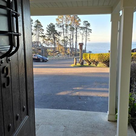 Ocean Cove Lodge Bar & Grill Walsh Landing 外观 照片